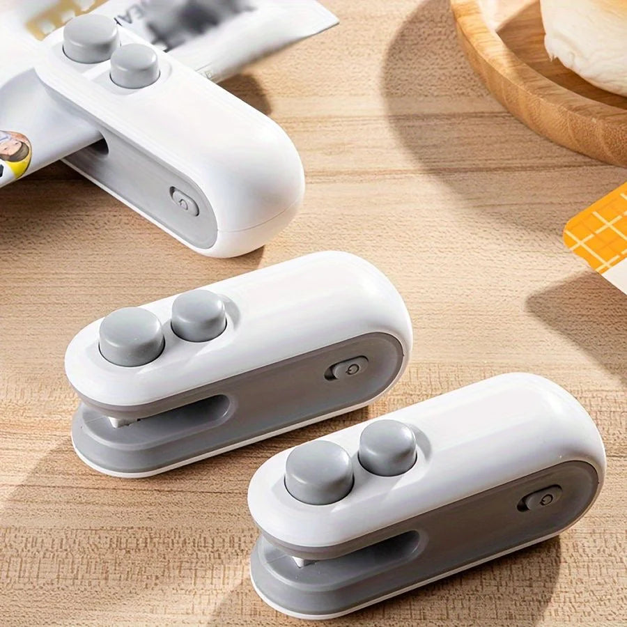 Nostalgic Portable 2 in 1 Sealing/Cutting Machine